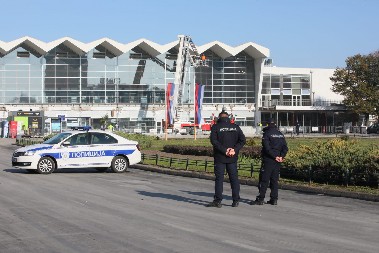 MA, BRIGA NJIH! DOKAZ DA OPOZICIJU NE ZANIMAJU ŽRTVE:  I dalje u pogrešno vreme pozivaju na blokade "zbog nastradalih"! (FOTO)