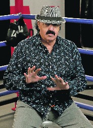 HARIS DŽINOVIĆ PRIZNAO KAKVU ŽENU TRAŽI! Folker iznenadio izjavom, nakon razvoda je okrenuo novi list