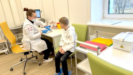 PORAST BROJA DECE U HITNOJ POMOĆI U SRBIJI Simptomi opasnih virusa na koje treba obratiti pažnju