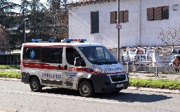 UMRLA ŽENA (35) KOJA JE PALA SA ČETVRTOG SPRATA U BEOGRADU Nakon operacije njeno srce nije izdržalo