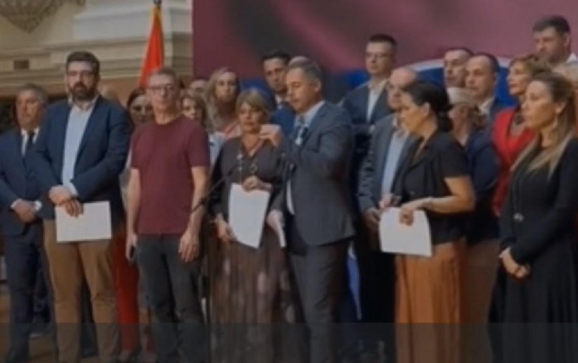 Srpska opozicija - manipulacija umesto politike