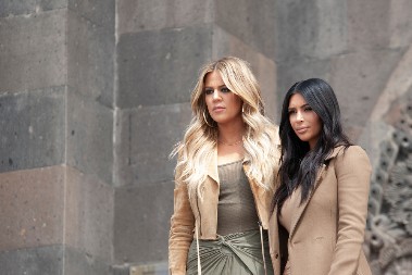 OVI ZNACI ZODIJAKA ĆE BLISTATI OD SREĆE U 2025. Očekuje ih ogroman poslovni uspeh, plivaće u parama, a smeši im se i ljubav!