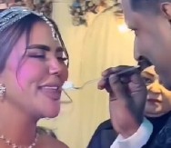 ŠTA MI DOVEDE U KUĆU Snimak sa svadbe postao košmar svake žene! Mlada i svekrva postale viralni hit na Balkanu