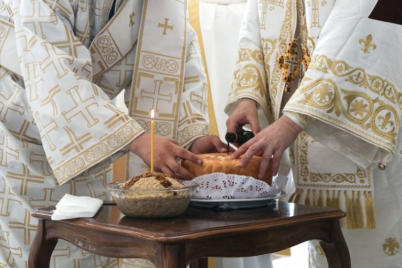 DA LI SE ŽITO SPREMA BAŠ ZA SVAKU SLAVU? Verski analitičar objašnjava sve što treba da znate o obeležavanju slave