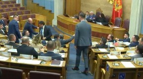 VLADA MAFIJA SA 11 "PIPAKA": Šokantni izveštaj o zapanjujućem broju kriminalnih grupa u Crnoj Gori