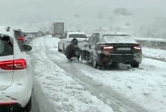 NEVREME PARALISALO REGION - POGLEDAJTE SLIKE! Delovi Hrvatske bez struje, crveni meteoalarm na snazi u Crnoj Gori (FOTO)
