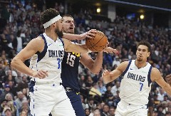 JOKIĆ SE VRATIO U VELIKOM STILU, ALI NIJE BILO DOVOLJNO Denver poražen od Dalasa u završnici za infarkt