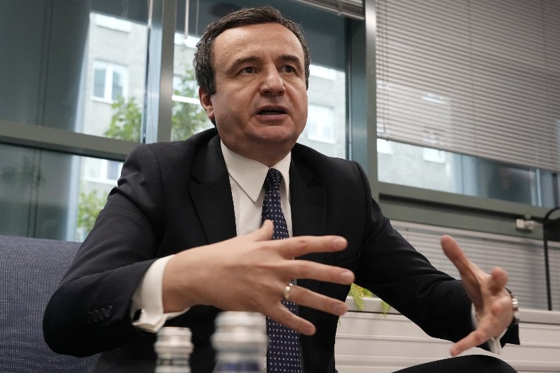 KURIJEVA MISIJA "UNIŠTITI SRBE" Elek: Međunarodna zajednica saučesnike u Aljbinovom teroru