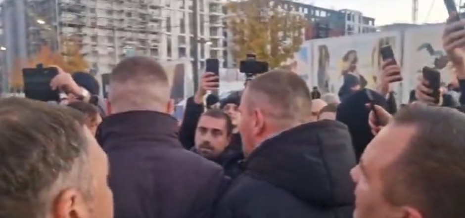 OPOZICIJA BLOKIRALA PUT KOD BEOGRADA NA VODI Besan narod hoće da ih linčuje! (VIDEO)