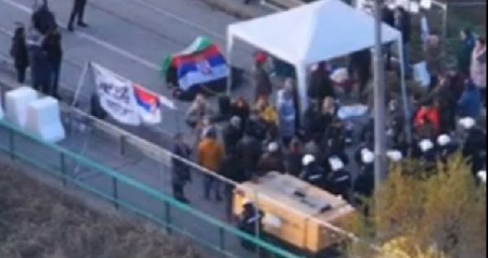 NEMA IH NI DA NAPUNE ŠATOR Propao protest antisrpske opozicije u Beogradu, narod ih je prozreo