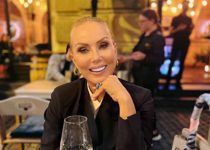 "JA SAM BRENINA NESUĐENA ĆERKA" Nakon što je pevačica govorila o naslednici, pojavilo se žensko dete koje je njena krv, neverovatno liče! (FOTO)