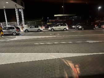 HAOS NA GRANIČNOM PRELAZU SA SRBIJOM: Stvorile se kilometarske kolone, putnici van sebe: Pomeramo se kao mravi!