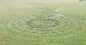MISTERIOZNI KRUGOVI KOD VRŠCA Vide se iz satelita, ljudi ne znaju o čemu se radi (FOTO)