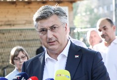 HAOS U HRVATSKOJ! Uhapšen ministar Beroš, Plenković ga hitno smenio