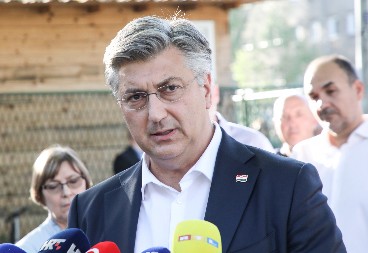 HAOS U HRVATSKOJ! Uhapšen ministar Beroš, Plenković ga hitno smenio
