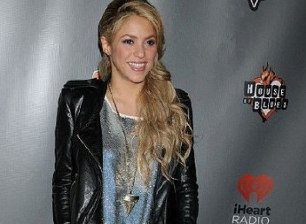 VIZUELNO STANJUJE FIGURU Modni trikovi koji će vam pomoći da sakrijete stomak i izgledate vitko