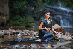 KINESKI HOROSKOP ZA 2025. GODINU ZMIJE Koje znakove čekaju brak, a ko će ostvariti finansijski uspeh