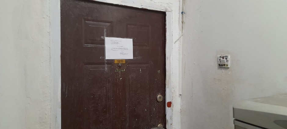 ČESTO JU JE ZAKLJUČAVALA I NAPADALA LJUDE NA ULICI Komšije u šoku nakon hapšenja žene osumnjičene za smrt majke