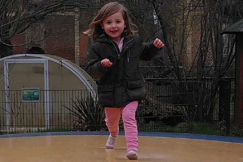 MALA TESA (4) JE NESTALA PRE 7 MESECI Trag ka njoj vodi do OVOG evropskog grada