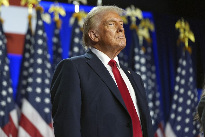 TRAMP PRETIO KINI, MEKSIKU I KANADI: Dolar skočio, azijske deonice pale!