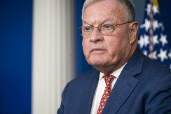 TRAMP IZVUKAO RAMBA ZA ZELENSKOG Veteran iz Vijetnama, preživeo 11. septembar, a sada ide na crtu Putinu