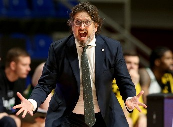 "NAJBOLJI TRENER, NAJGORI ČOVEK" Otkriveno kako je Trinkijeri igračima Partizana psovao majku