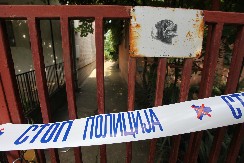 UBIO ROĐENOG BRATA NA SPAVANJU NOGAROM OD STOLA Stravična smrt u Topoli!