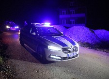 DRAMA U BEOGRADU! Devojka (23) ubola muškarca nožem tokom žestoke svađe na Zvezdari!