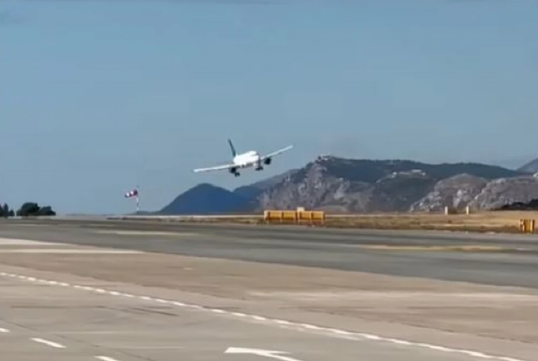SNIMAK STRAVE IZ HRVATSKE! Avion pokušava da sleti na pistu, vetar ga zanosi: Potez pilota sprečio NAJGORI SCENARIO! (VIDEO)