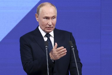 PUTIN ODOBRIO VOJNI BUDŽET Nova promena prvi put u postsovjetskoj istoriji