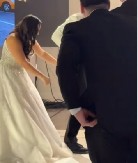 PUKLE PANTALONE KAO ĐEVĐIR, SEVNULE GAĆE Mladoženja skoro ostao go, gosti trčali da mu pomognu