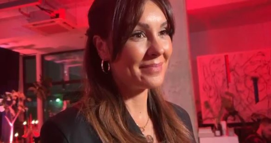 ŠTA ĆETE DA ME PITATE? Dragana Mićalović nakon incidenta uplašena od pitanja novinara!