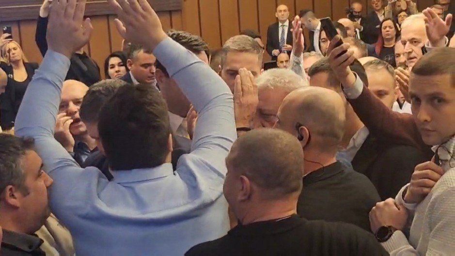 "AJMO KUĆI, VREME JE ZA RUČAK" Raspao se plan odbornika opozicije u Novom Sadu