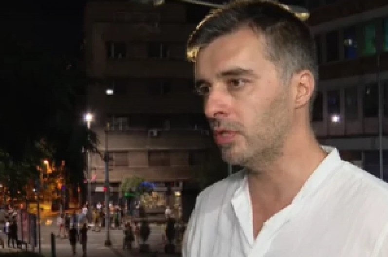 KRENI PROMENI "MOLJAKA" ZA PARE OD GRAĐANA ZA TUĐA DELA! Sramotno i bedno, kradu autorska dela i traže novac! (FOTO)