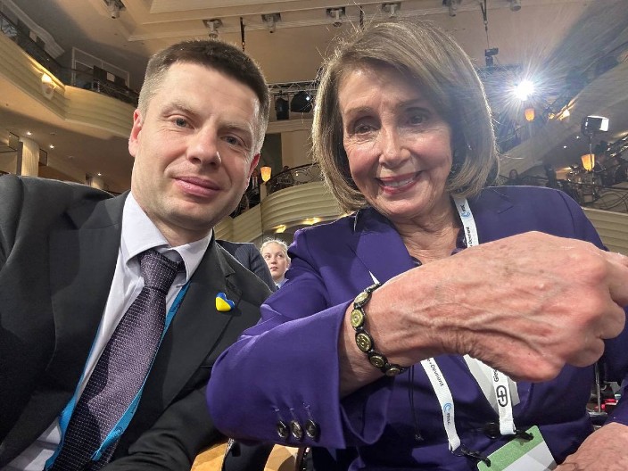 SUŠTINSKA PROMENA GEOPOLITIČKE STRATEGIJE SAD Gončarenko se oglasio posle govora DŽej Fi Vensa