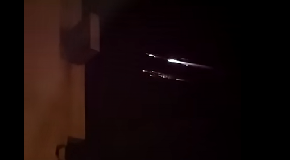 OPŠTA PANIKA U NEMAČKOJ Bljesnula raketa, svi u strahu zovu policiju