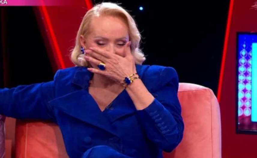 "OSTALA JE UNUTRAŠNJA BOL KOJU MORAM DA ISPLAČEM, DOSTA MI JE!" Lepa Brena o braku sa Bobom i najtežim trenucima: "Zašto su moji padovi toliko bolni?"