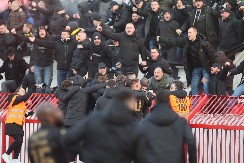 BAKLJE NA SVE STRANE Zubairu izazvao delirijum kod "grobara" (VIDEO)