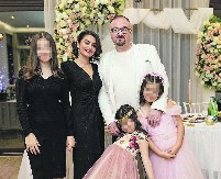 TRČALA SAM SA BEBOM U RUKAMA KAKO BIH IZBEGLA METAK! Lepa Sirijka u poslednjem trenutku izbegla smrt!