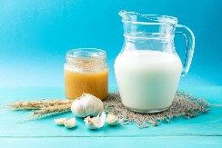 SLAVICA JE STAVILA BELI LUK U MLEKO Tako je rešila problem koji je godinama mučio