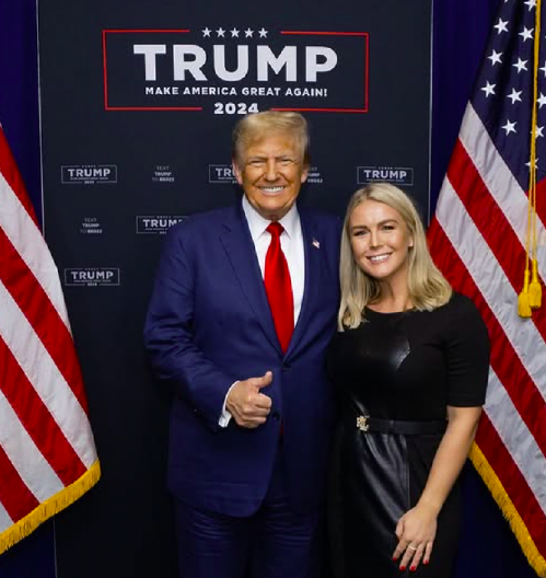 LEPA, SNAŽNA, AMBICIOZNA Ko je Karolina Livit, najmlađa portparolka u istoriji Bele kuće? (FOTO)