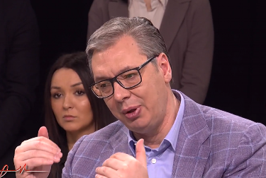 NISAM SIGURAN ŠTA SE TU DESILO: Vučić: Pala nadstrešnica, ne mogu da dođem sebi, a zove me jedan stranac...