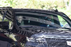 PEVAČICA I BIVŠI MUŽ KONAČNO PODELILI IMOVINU NAKON RAZVODA! Zna se kome ide milionska vila u elitnom delu grada