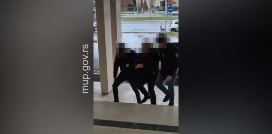 OVAKO JE UHAPŠEN NEŠA GUSKA Sa lisicama na rukama doveden u policijsku stanicu (VIDEO)