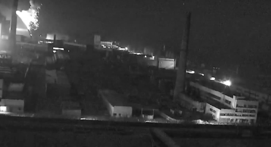 UKRAJINA JE UGROŽENA: Još tinja požar na sarkofagu u Černobilju (VIDEO)