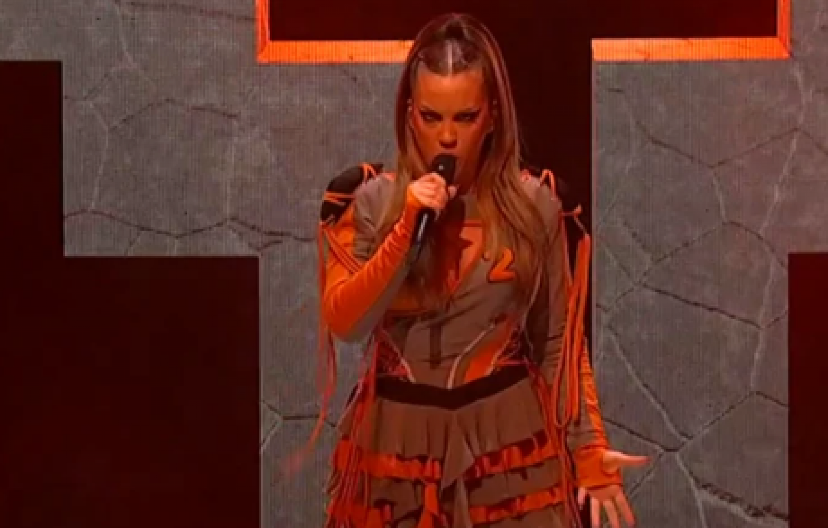 RASKRINKANO KAKVA JE MIMI MERCEDEZ BILA KAO STRIPTIZETA! Oglasia se ona i otkrila njene tajne radnje, spomenula i narkotike!