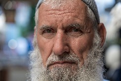 DOŽIVEO JE 104 GODINE I OVO JE NJEGOV SAVET ZA DUG ŽIVOT Ovo povrće jedite svaki dan, nema bolje hrane na zemlji