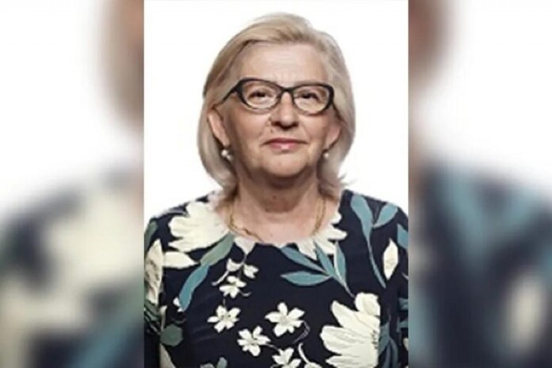 JASMINA OBRADOVIĆ U TEŠKOM STANJU Poslanica doživela moždani udar tokom napada opozicije u Skupštini Srbije!