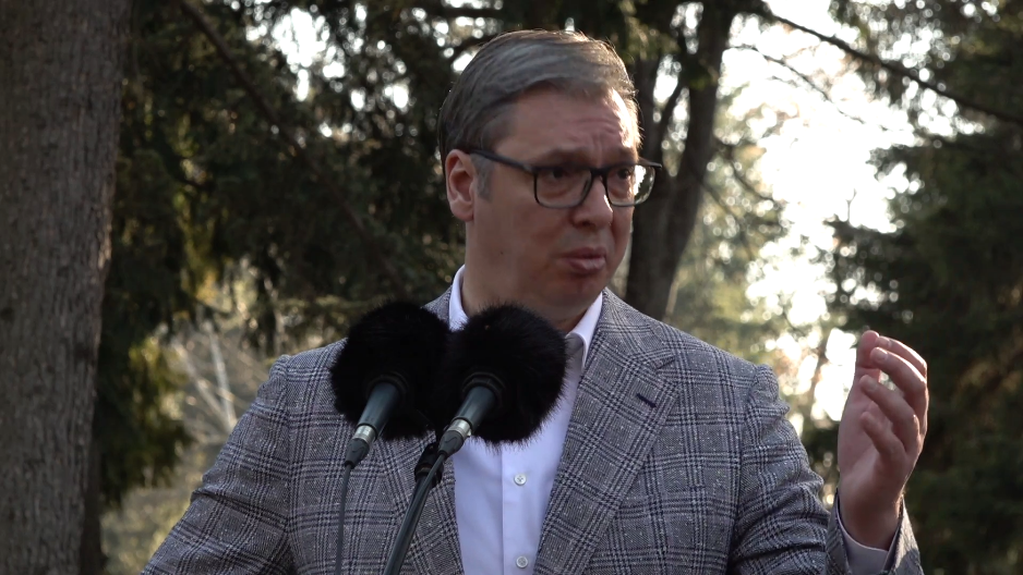 ŠTA ĆE IKOME ELEKTROŠOKER? Vučić o nasilju opozicije u Skupštini: Može bar petinu ljudi tamo da usmrti