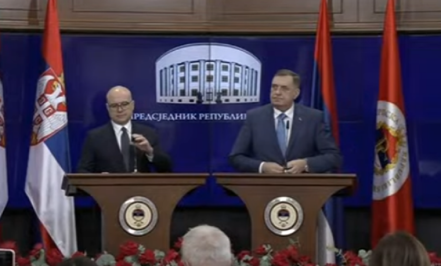 VUČEVIĆ I DODIK SE OBRATILI NAKON SASTANKA " Vi vidite da je Srbija izložena neverovatnom pritisku"